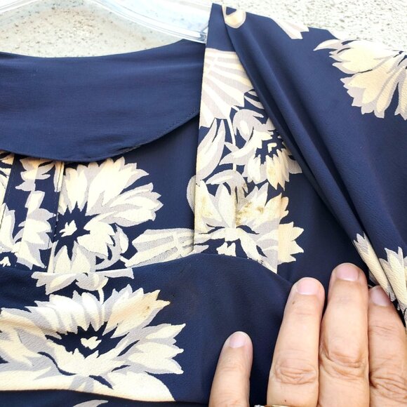 1930s Navy Floral Fan Dress Size 8 Draped Neckline Batwing Sleeve Vintage Rayon - Picture 5 of 13